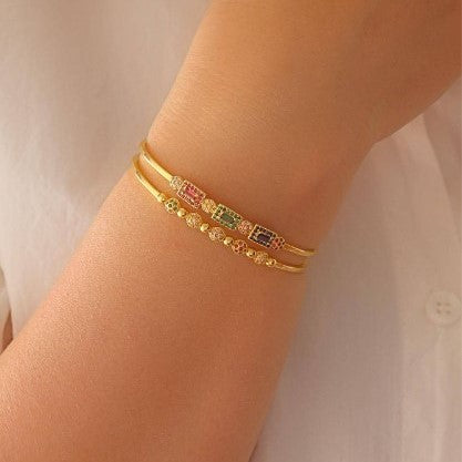 Bracelet multicolore avec des pierre zircones cubiques en cuivre